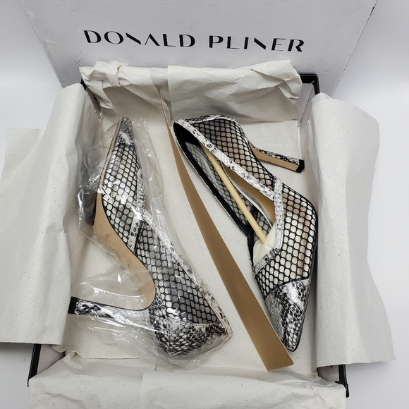 Donald J Pliner Perie M3 Mesh Black Silver Snakeskin Pointed Toe Heels Pump Shoe - Picture 10 of 12